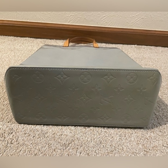 Louis Vuitton Monogram Vernis Reade MM Handbag - Picture 11 of 14